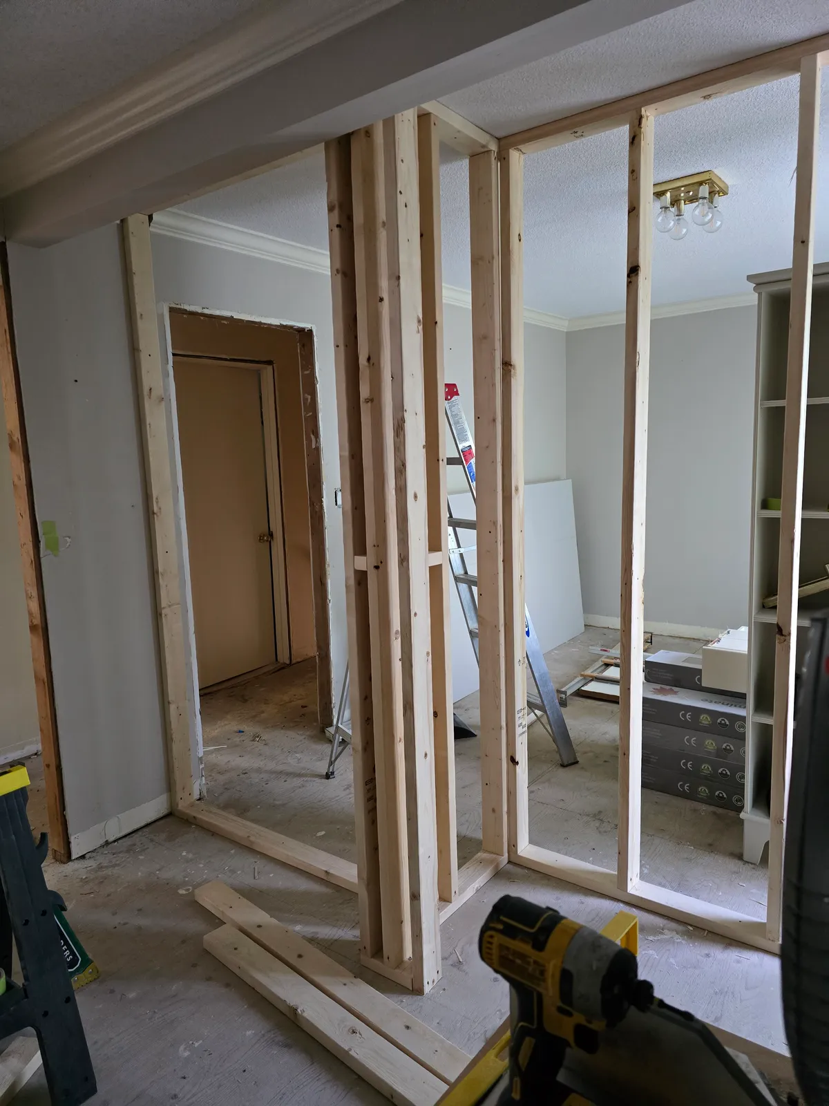 Accent wall construction